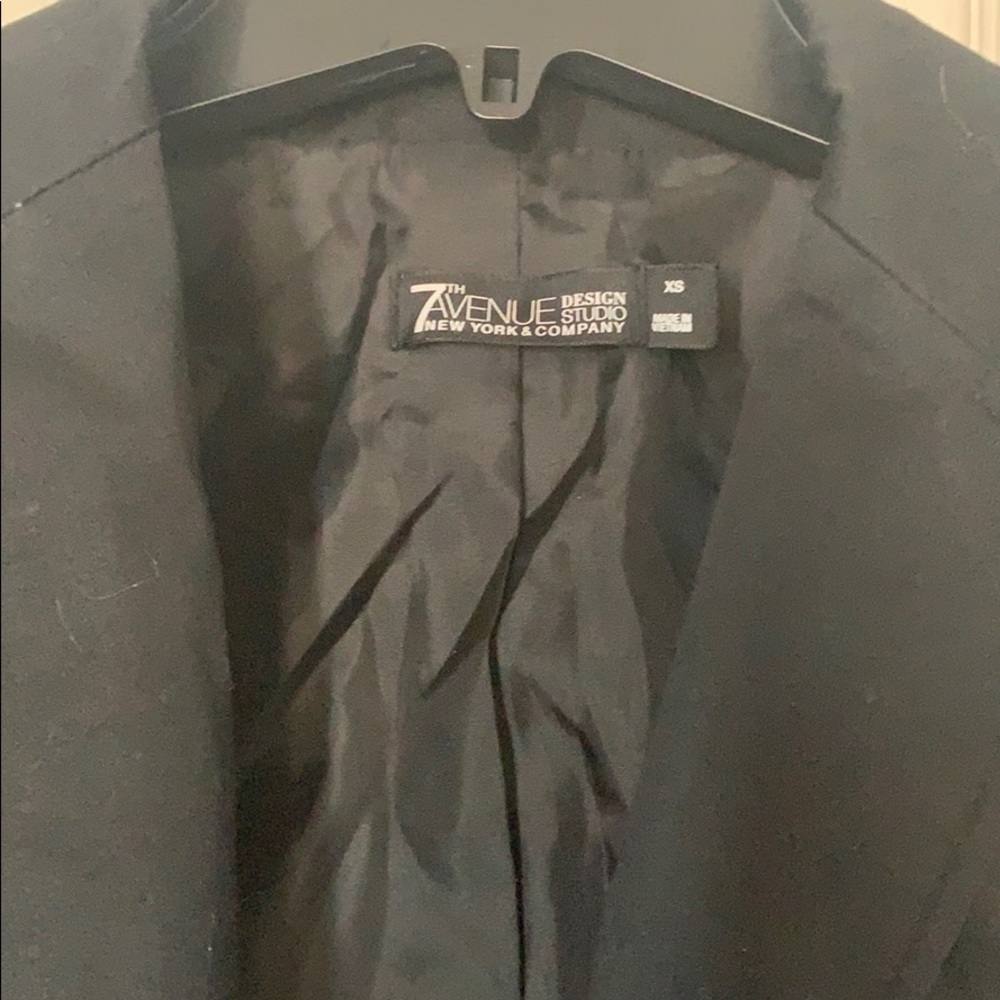 Blazer - Picture 4 of 5